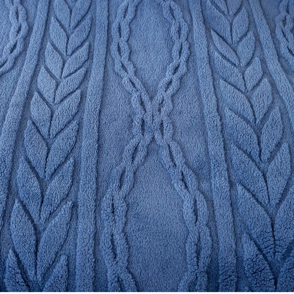 YUSOKI Sherpa Queen Size Blanket 3D Stylish Design Washed Blue 90"x90"(NWT) - Picture 8 of 10